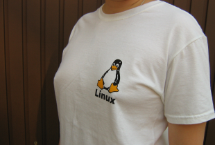 PingvinBolt.hu Linux női póló