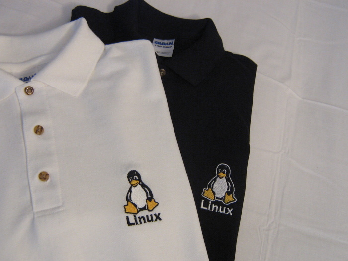 PingvinBolt.hu hímzett Linux póló