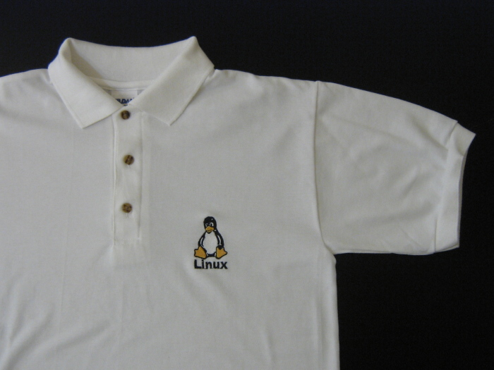 PingvinBolt.hu hímzett Linux póló