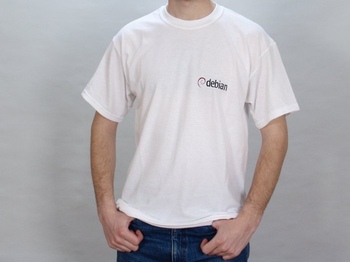 PingvinBolt.hu Debian póló