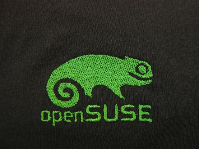 PingvinBolt.hu galléros openSUSE póló