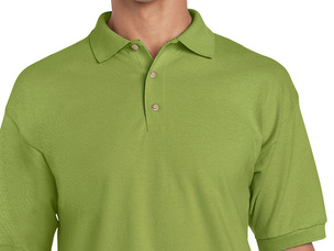 Zöld galléros póló minta nélkül